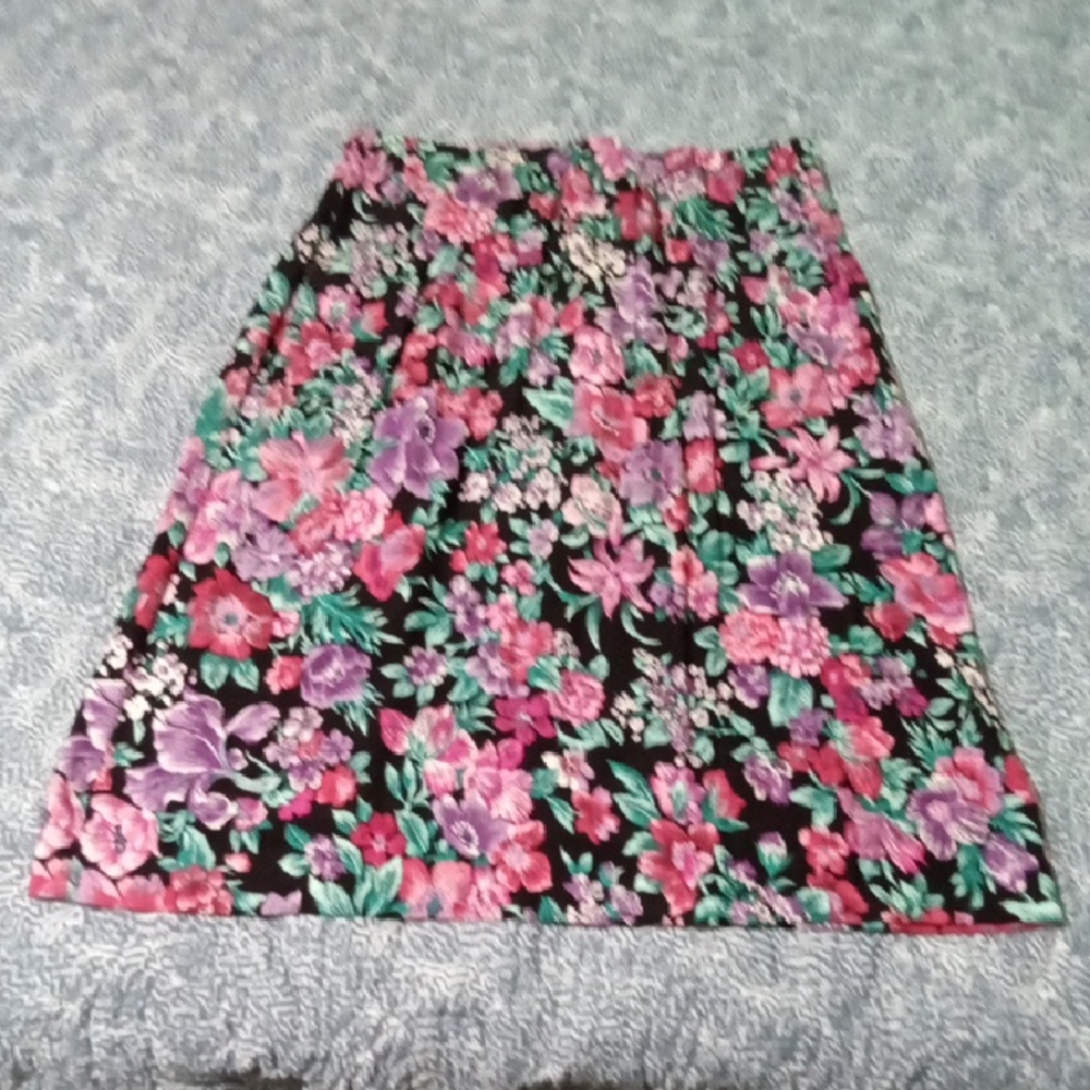 Floral Women's Skirt With Scarf - Black, Pink, Purple